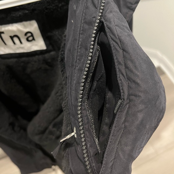 COPY - TNA Summit Parka - Picture 4 of 9